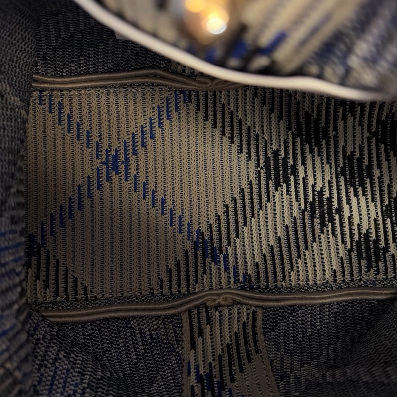 Burberry 肩背包-3