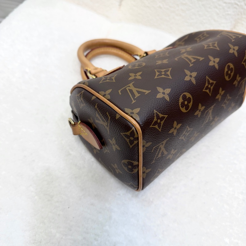 路易威登LV老花黑色肩帶Speedy 20手提斜背波士頓包M46234 經典不敗黃金尺寸 🖤-21