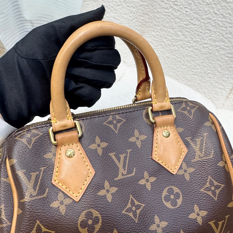 路易威登LV老花黑色肩帶Speedy 20手提斜背波士頓包M46234 經典不敗黃金尺寸 🖤-24