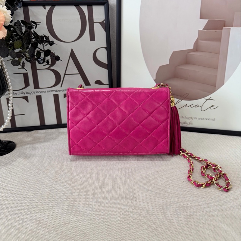 Chanel/香奈兒 中古玫紅色羊皮流蘇菱格紋WOC鏈條包 尺寸20*6*13 95新-1