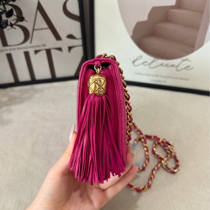 Chanel/香奈兒 中古玫紅色羊皮流蘇菱格紋WOC鏈條包 尺寸20*6*13 95新-2