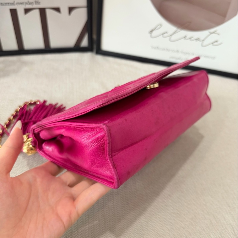 Chanel/香奈兒 中古玫紅色羊皮流蘇菱格紋WOC鏈條包 尺寸20*6*13 95新-4