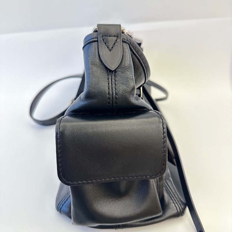 LV Carryall 黑武士 男女都適合 CarryAll Vibe 小羊皮-3