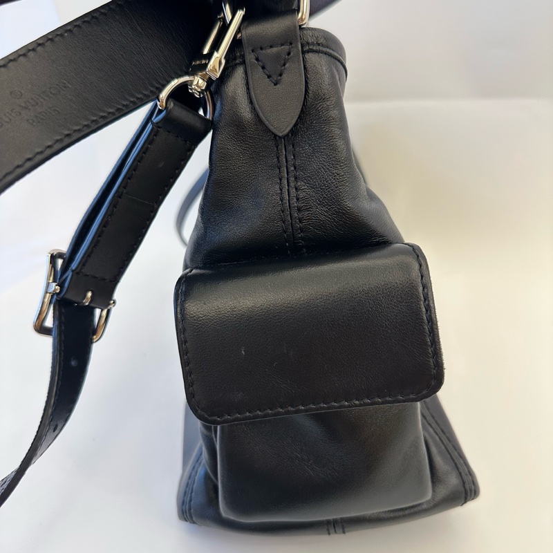 LV Carryall 黑武士 男女都適合 CarryAll Vibe 小羊皮-5