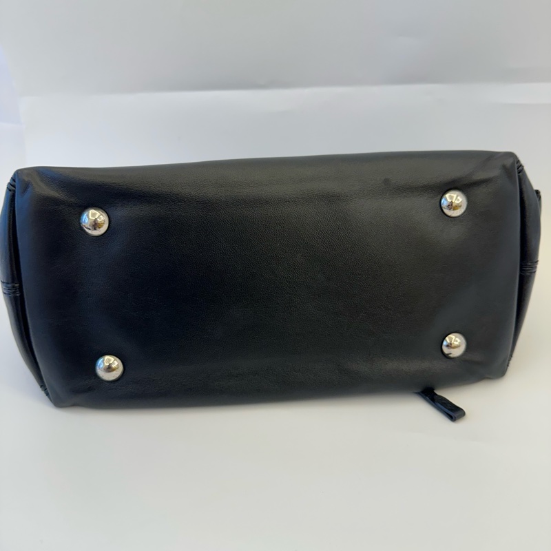 LV Carryall 黑武士 男女都適合 CarryAll Vibe 小羊皮-6