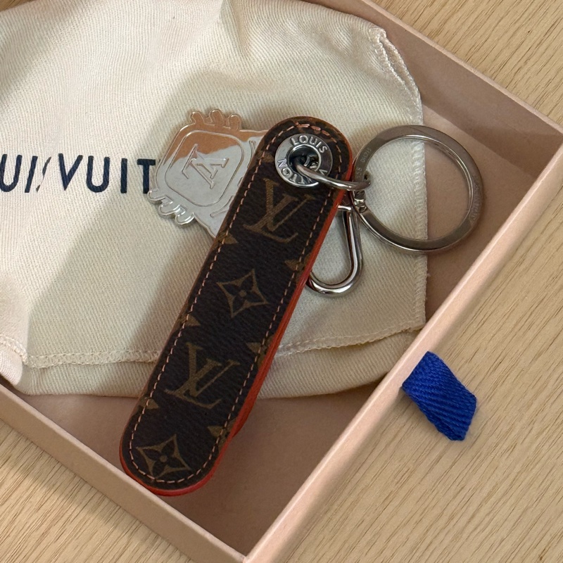 LV 飾牌鑰匙及包包吊飾 Louis Vuitton-6
