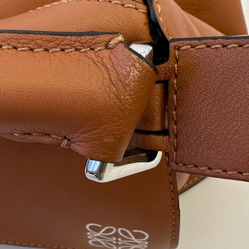 #專櫃價近13萬 買了絕不後悔 Loewe 拼圖包 中號 焦糖色 Medium Puzzle-7