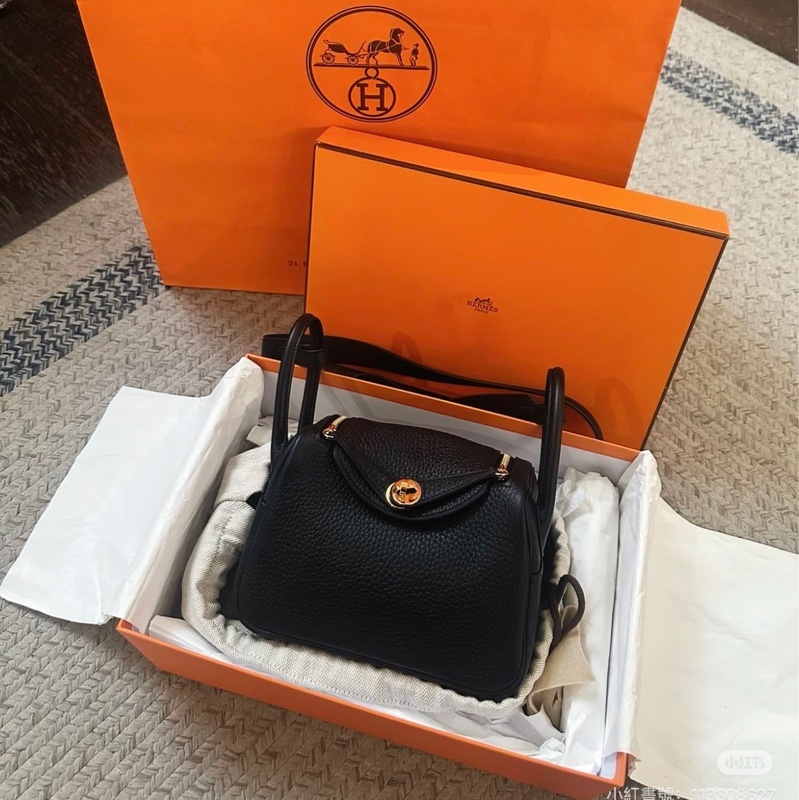 全新全配愛馬仕 Hermès 黑色 金扣 mini lindy cp值其實非常高-3