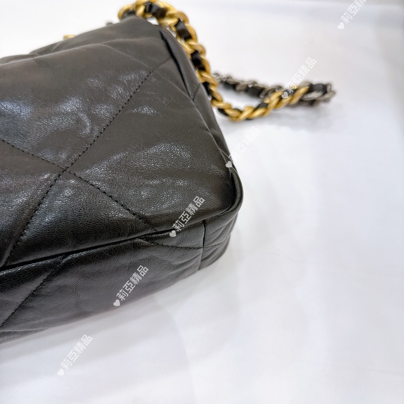 莉亞精品♡ Chanel AS1160 19 黑金小號 手提翻蓋包 二手美包-10