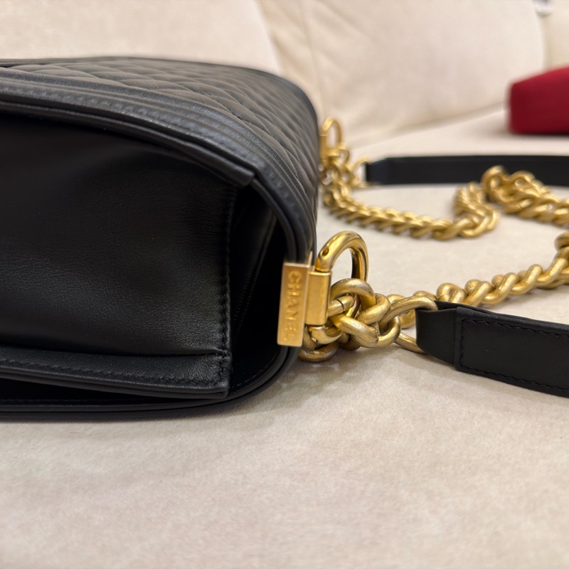 Chanel boy 25-10