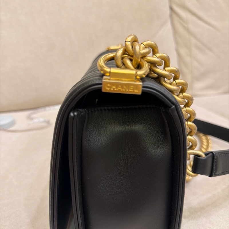 Chanel boy 25-11