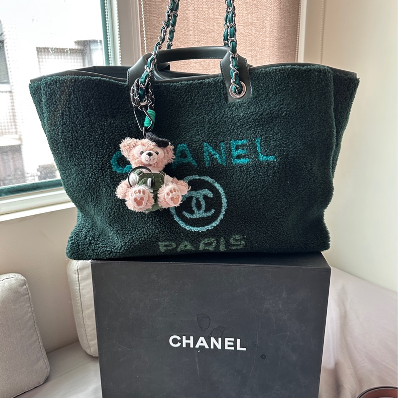 【稀有秀款】Chanel 森林綠羊羔毛 Deauville 沙灘包 26開-0