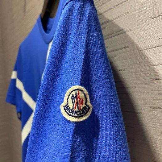 💎Han's house精品服飾💎moncler LOGO 短 T 藍 現貨青年款= 女成人 S-3