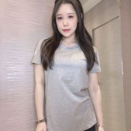 💎Han's house精品服飾💎moncler 立體刺繡 LOGO 短 T 灰 現貨 女 L 男S-1