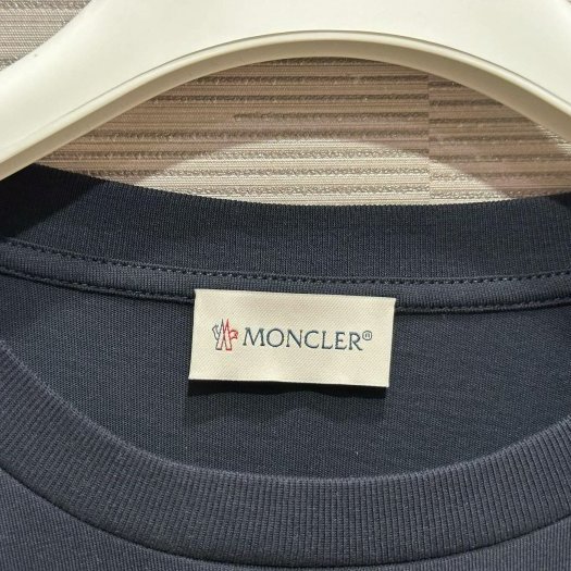 💎Han's house精品服飾💎 moncler LOGO 短 T 青年款=男成人XS S-1