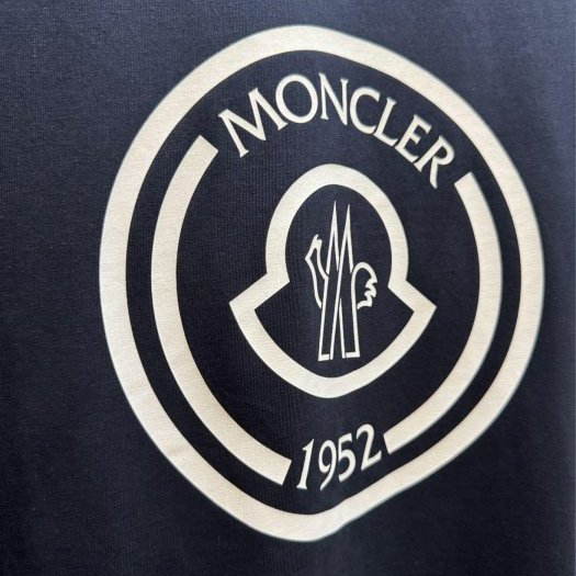 💎Han's house精品服飾💎 moncler 短 T 現貨 青年款=男成人 XS S-4