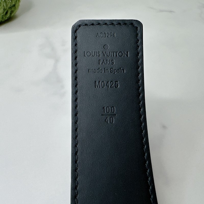 LV Aerogram黑扣皮帶-4