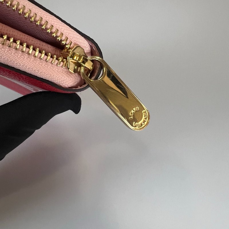 LV M67550 粉拚紅大LOGOㄇ拉長夾-9
