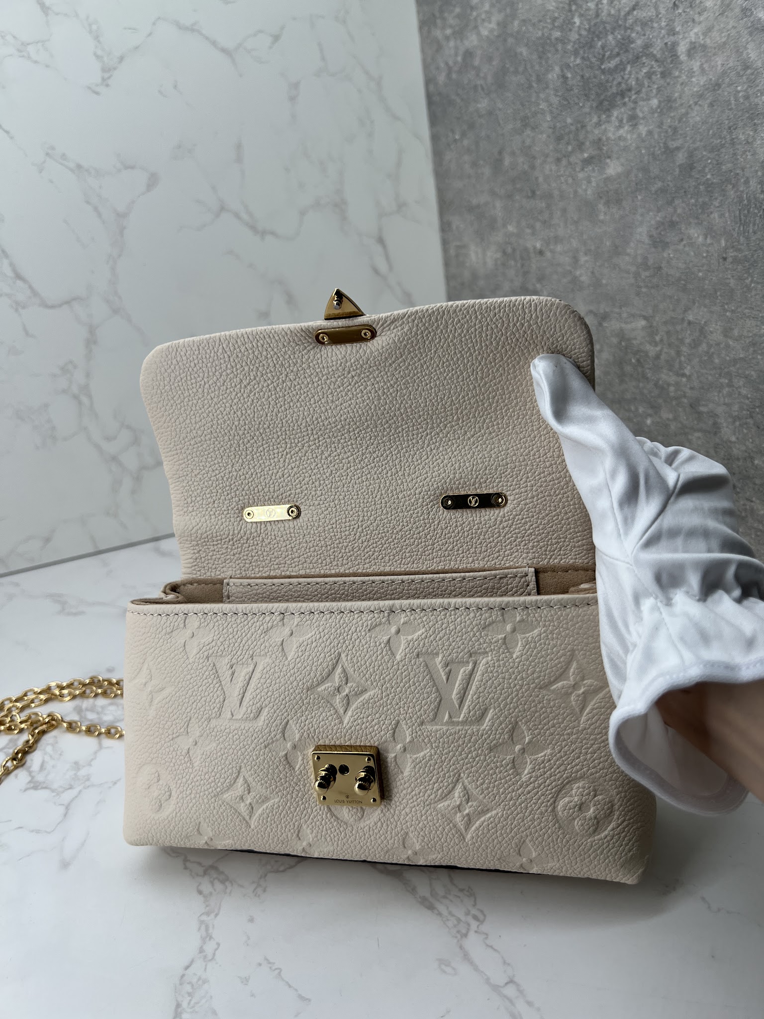 香緹國際精品 LV Nano Madeleine 1031-7