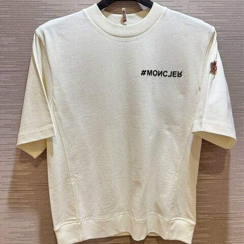 💎Han's house精品服飾💎moncler 滑雪系列 刺繡 LOGO 短 T 白 男女共穿 現貨 XS ~ M 原價14800