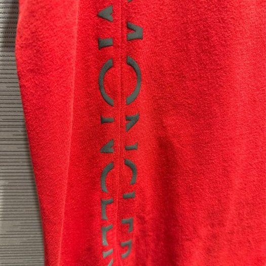 💎Han's house精品服飾💎moncler 反光 LOGO 黑牌 短 T 紅 現貨 XS 原價11000-5