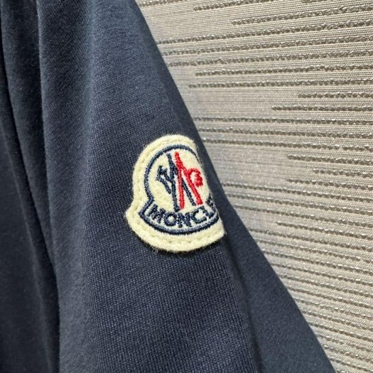 💎Han's house精品服飾💎moncler 短 T 現貨 青年款=男成人 XS-4