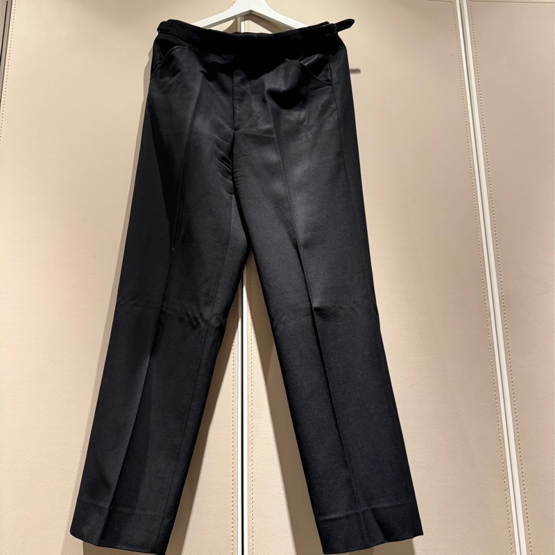 Armani-0