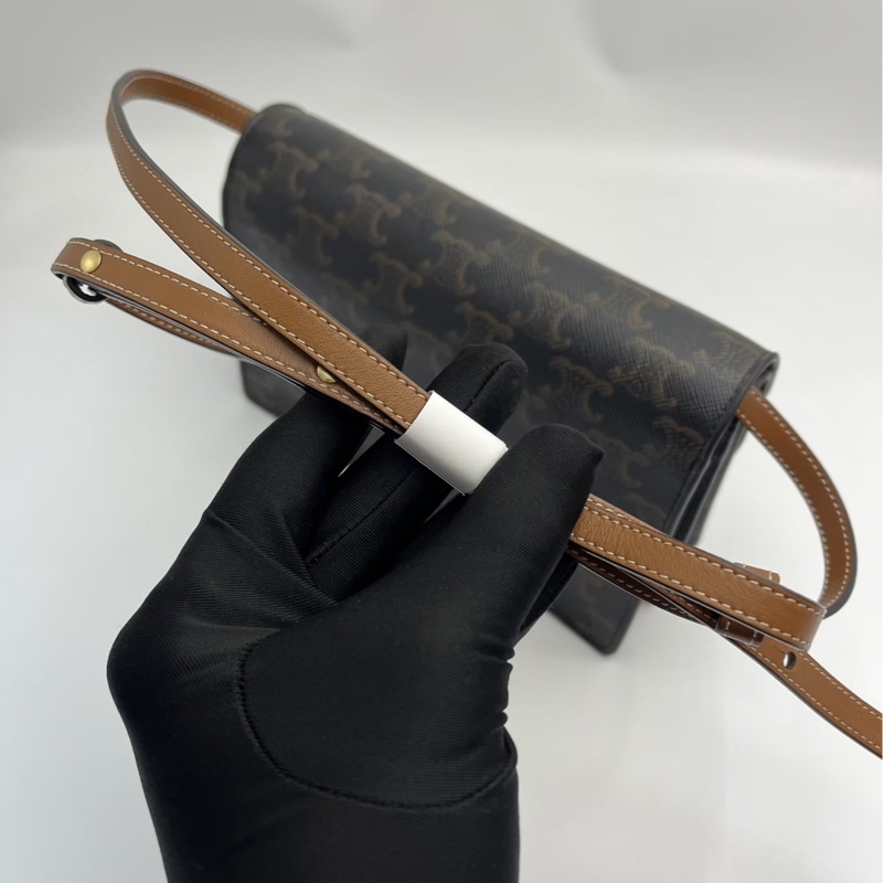 🏷️ Celine Woc-5