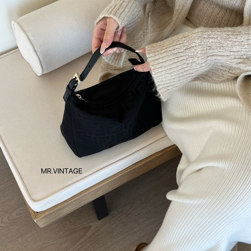 🏷️ Fendi 飯盒包-0