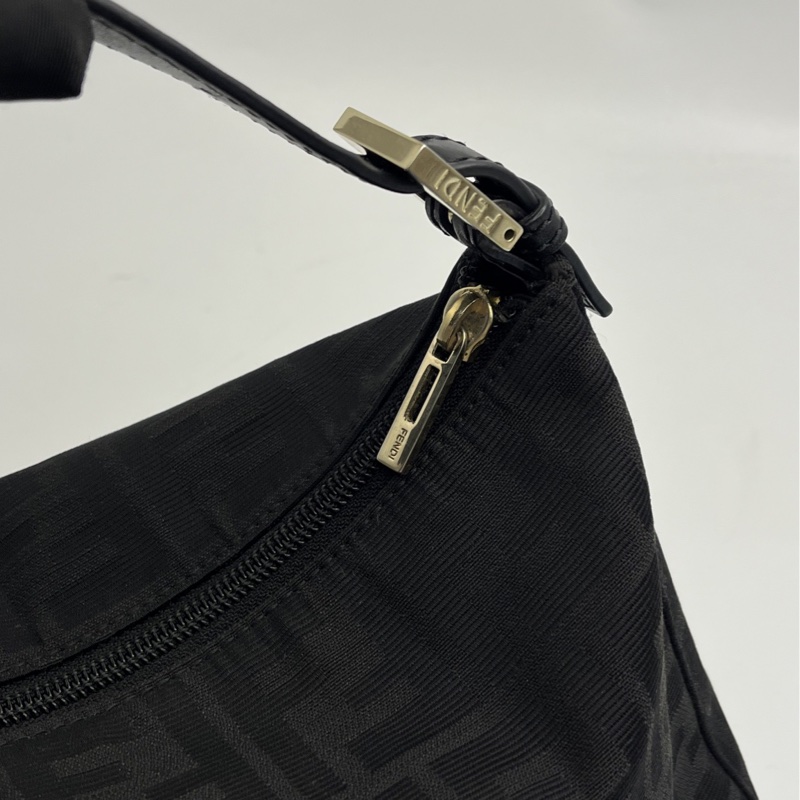 🏷️ Fendi 飯盒包-5