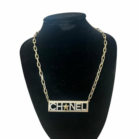 CHANEL Logo 水鑽項鍊	 5-382