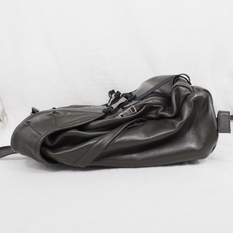 Prada Backpack 普拉達男裝軍綠色真皮後背包-8