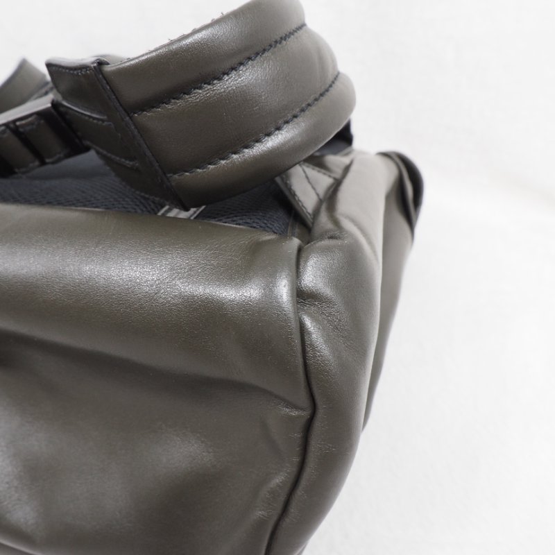Prada Backpack 普拉達男裝軍綠色真皮後背包-14