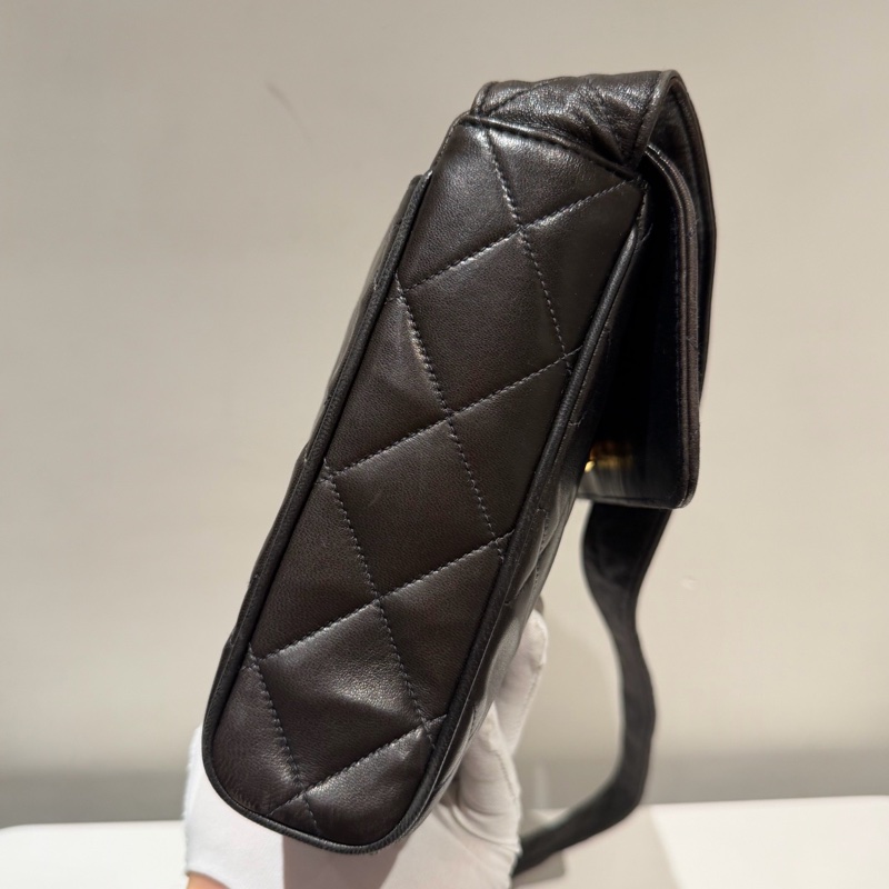 Chanel 香奈兒vintage咖啡色相機包 絕版中古 浮雕雙C黑扣-2
