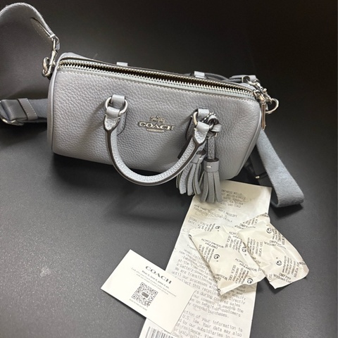 Coach手拿包（可肩背）