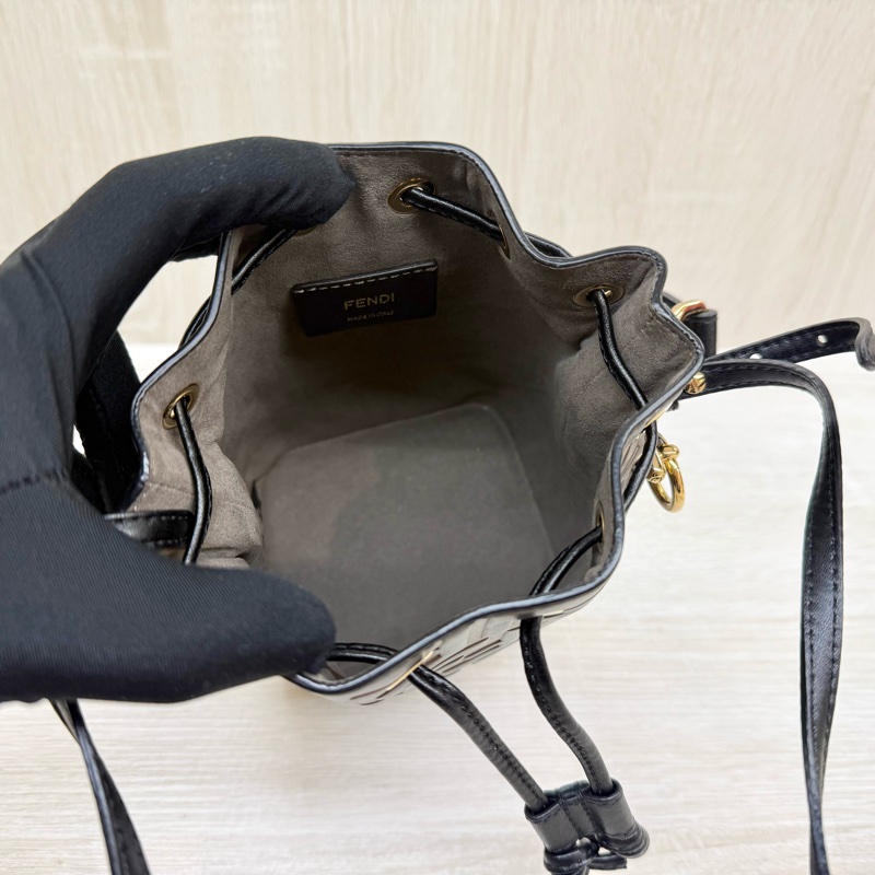 FENDI✨棕色Mon Tresor mini水桶包/8BS010-11