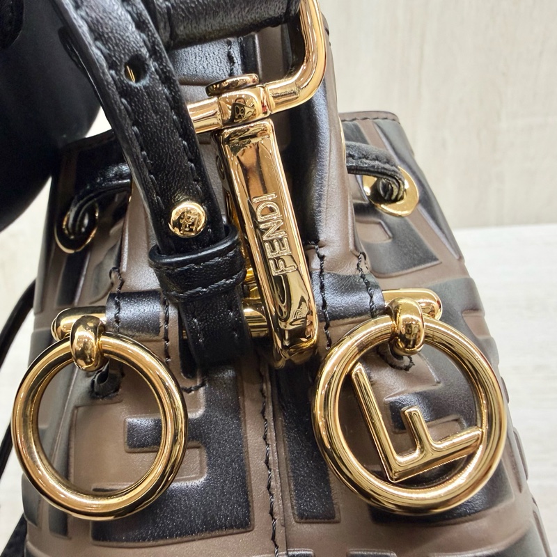 FENDI✨棕色Mon Tresor mini水桶包/8BS010-13