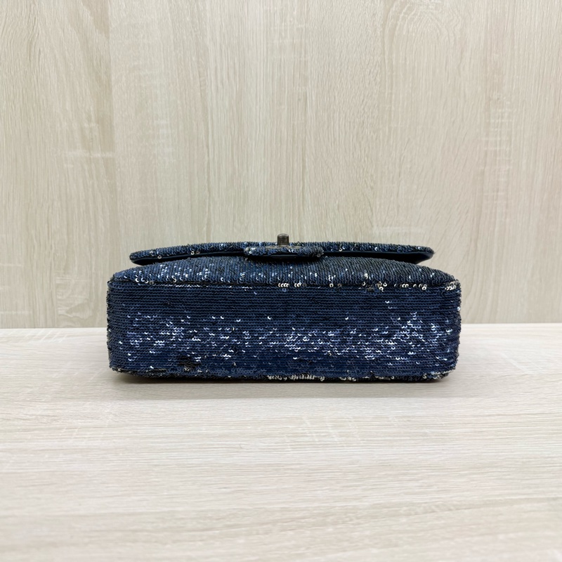 chanel 全場焦點✨藍coco cuba 亮片包-5