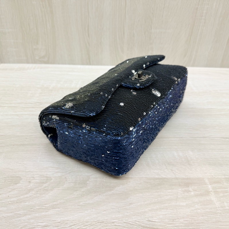 chanel 全場焦點✨藍coco cuba 亮片包-6