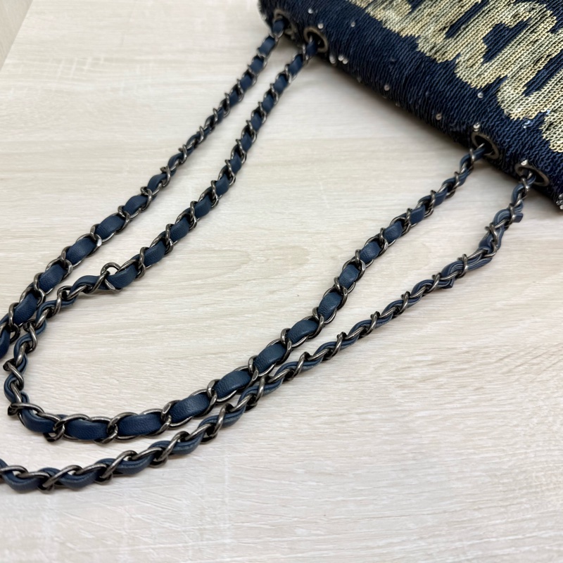 chanel 全場焦點✨藍coco cuba 亮片包-19