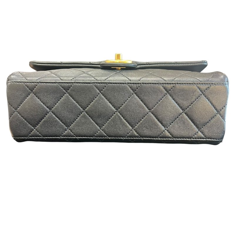 CHANEL Logo Letters Handle 菱格紋鏈條肩背包 5-529-5