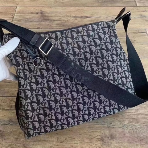 「JL精品代購」9新 Dior 老花 hobo斜背包