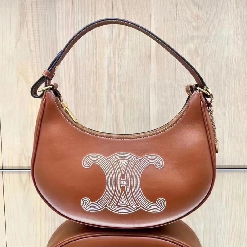「JL精品代購」98新 Celine ava 刺繡凱旋門月牙包-0
