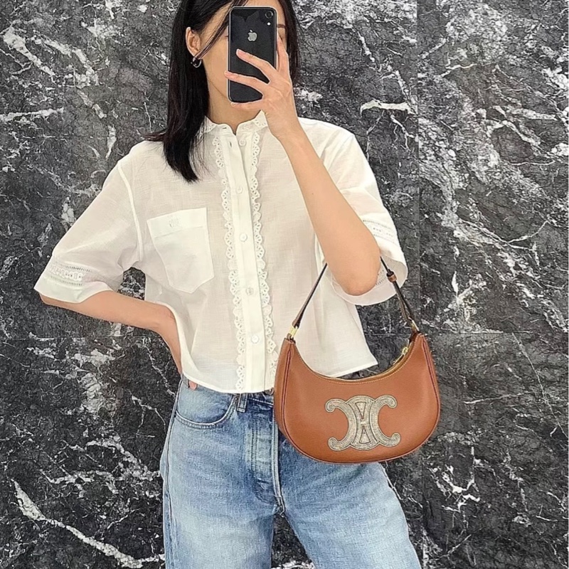「JL精品代購」98新 Celine ava 刺繡凱旋門月牙包-2
