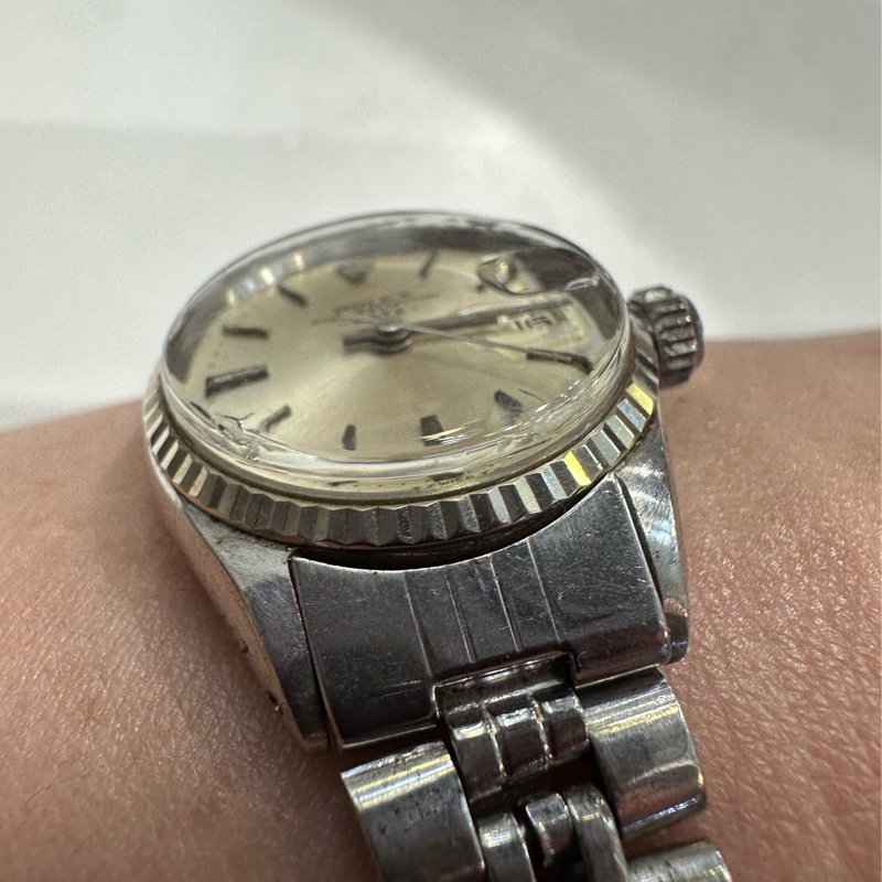 ROLEX OYSTER-PERPETUAL DATE-1