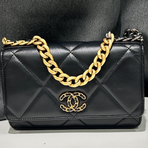 Chanel 香奈兒19bag woc 芯片款 黑金菱格山羊皮鏈條包