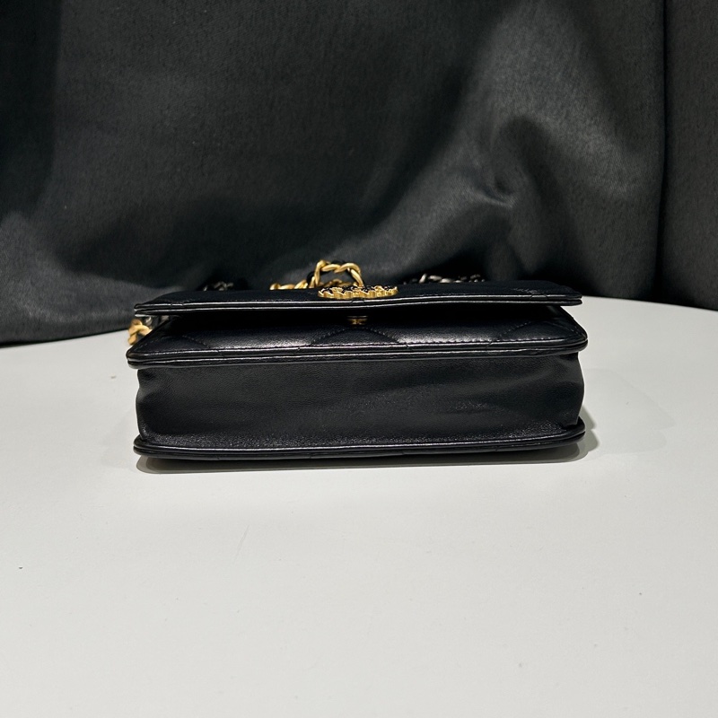 Chanel 香奈兒19bag woc 芯片款 黑金菱格山羊皮鏈條包-4