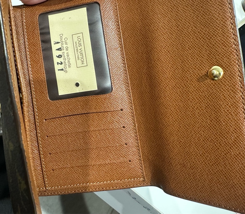 lv 皮夾-11