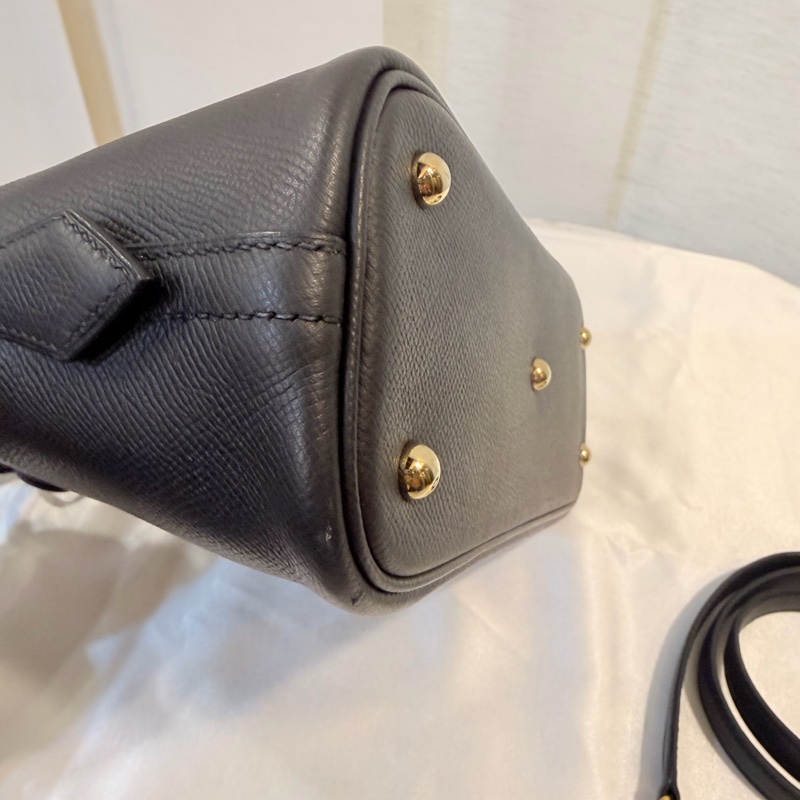 Hermes 89黑Epsom皮金釦Bolide 25-14