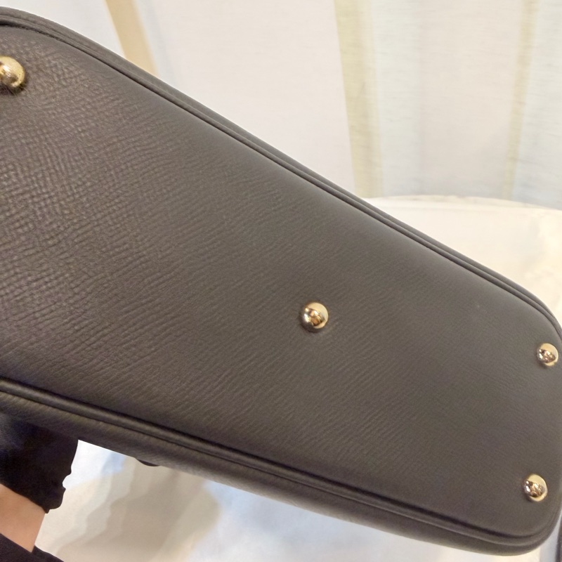 Hermes 89黑Epsom皮金釦Bolide 25-15